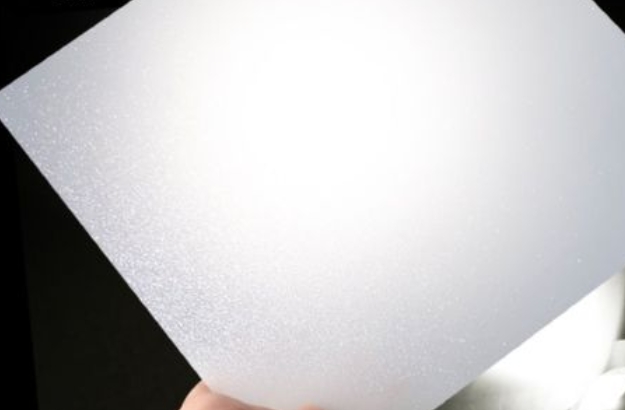 PC擴散板的透光率是多少？